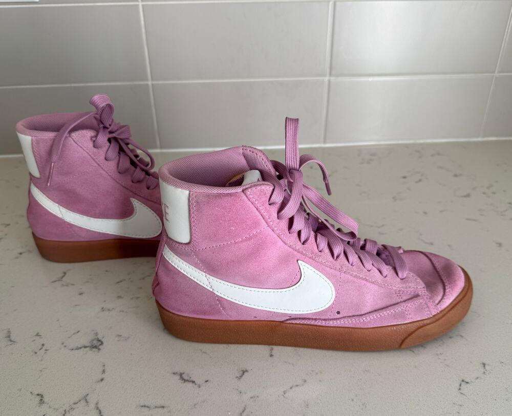 Nike Blazer Mid '77 Women's 7.5 Suede Pink Gum Sole Sneakers